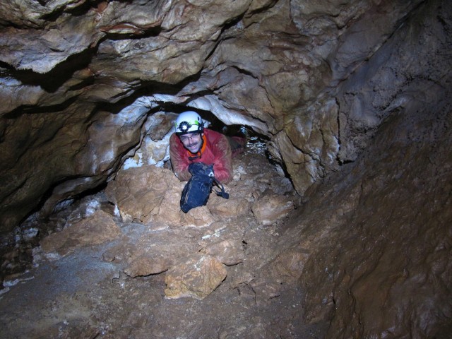 Foto: Schlufstrecke zwischen VP17 u. VP18 im Süd-Ast der Kegelstatthöhle (1815/413)